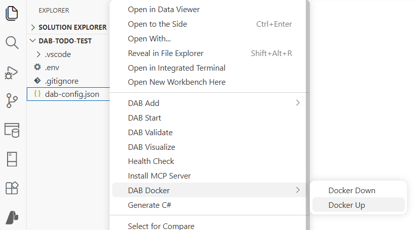 Screenshot der DAB-Docker-Erweiterung mit Befehlen in Visual Studio Code.