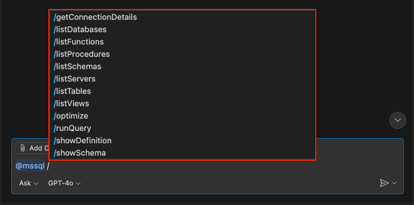 Captura de pantalla del segundo conjunto de opciones de comando de barra diagonal de la extensión MSSQL en el chat de GitHub Copilot.