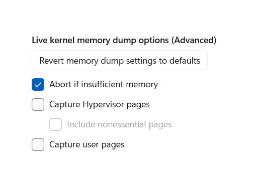 Captura de pantalla de la configuración del Administrador de Tareas que muestra las opciones avanzadas de volcado de memoria del kernel activo, incluidas las casillas para capturar las páginas de memoria del hypervisor y las páginas de usuario.