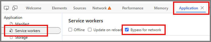 Capture d’écran du volet Service Workers avec l’option Contourner pour le réseau sélectionnée.