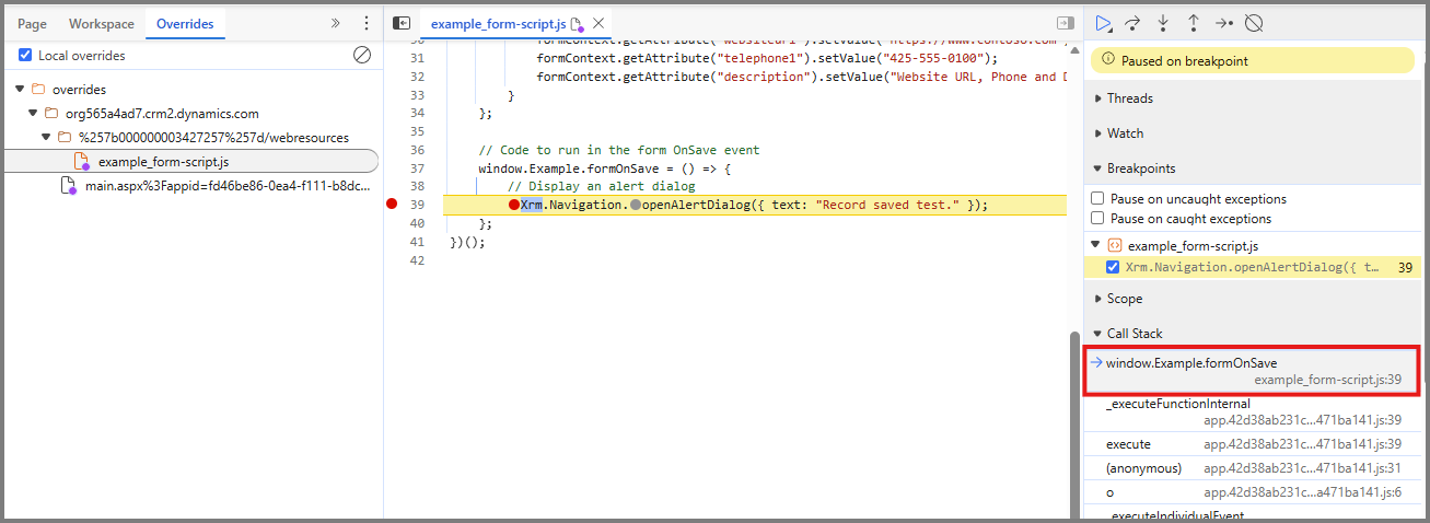 Capture d’écran de la pile des appels du débogueur DevTools mise en pause dans le gestionnaire d’événements Example.formOnSave.