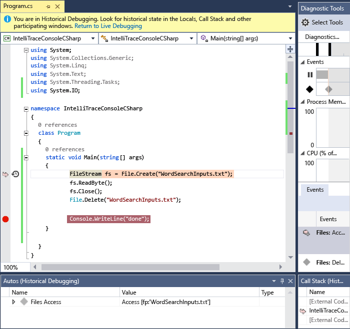 Capture d’écran de la fenêtre Visual Studio Code. L’exécution est arrêtée à un point d’arrêt, un événement est sélectionné et la ligne de code correspondante est mise en surbrillance.