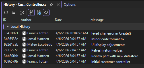 Screenshot qui affiche l’historique des modifications CodeLens pour le code dans un référentiel GitHub dans Visual Studio.