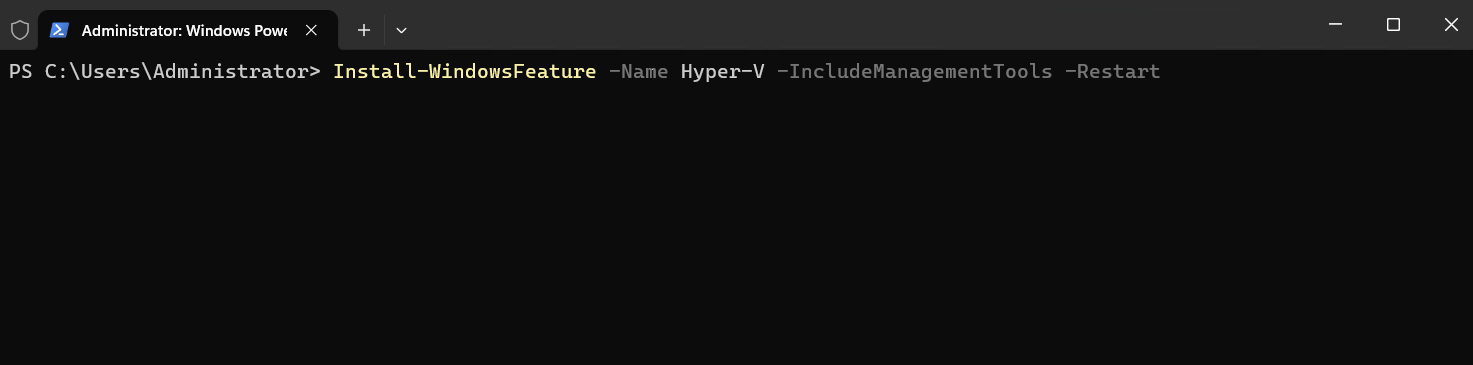 Capture d’écran de la fenêtre PowerShell après avoir exécuté la commande pour installer Hyper-V dans Windows Server.