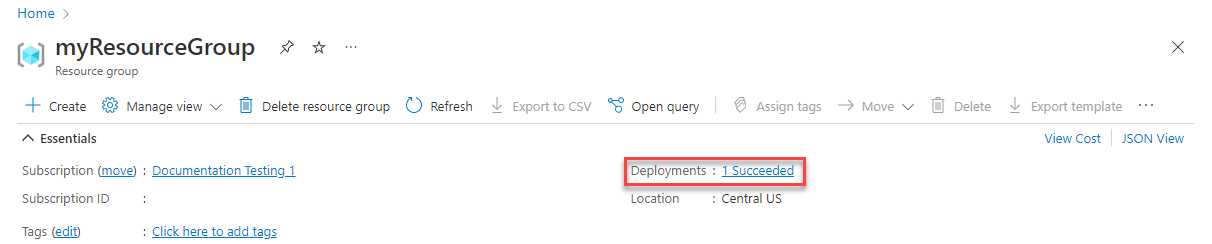 Screenshot del portale di Azure che mostra lo stato della distribuzione nella sezione Informazioni di base del gruppo di risorse.