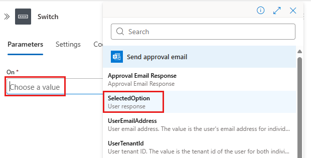 Lo screenshot mostra l'elenco del contenuto dinamico con il valore SelectedOption evidenziato.