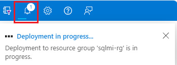 Screenshot dello stato di avanzamento della distribuzione di una Istanza gestita di SQL.