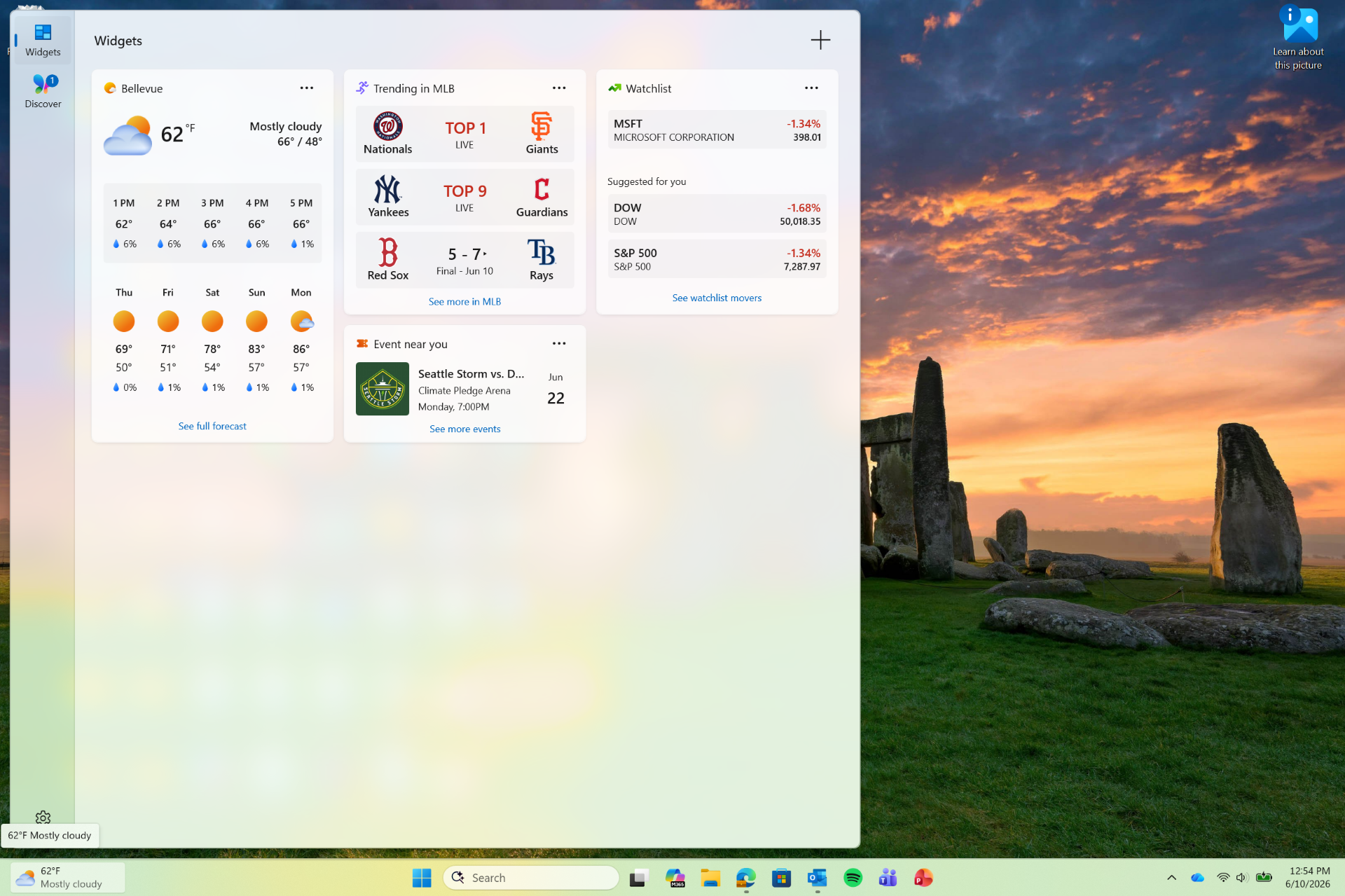 Interfaccia utente che mostra un'esperienza Widget più silenziosa con contenuto predefinito semplificato, avvisi ridotti e comportamento della notifica della barra delle applicazioni aggiornata