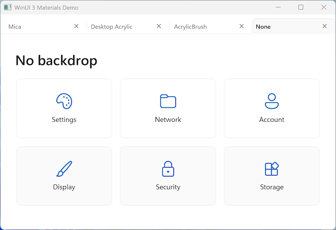 Screenshot di una finestra dell'app WinUI 3 senza materiale applicato, che mostra uno sfondo bianco piatto.