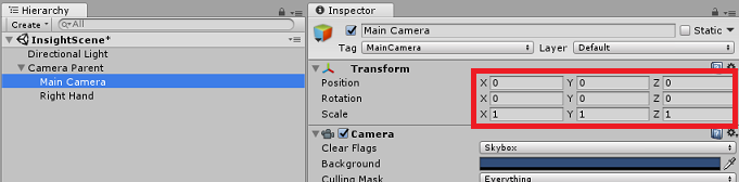 Screenshot del pannello Gerarchia con la fotocamera principale selezionata, Le impostazioni di trasformazione sono evidenziate nel pannello Controllo.