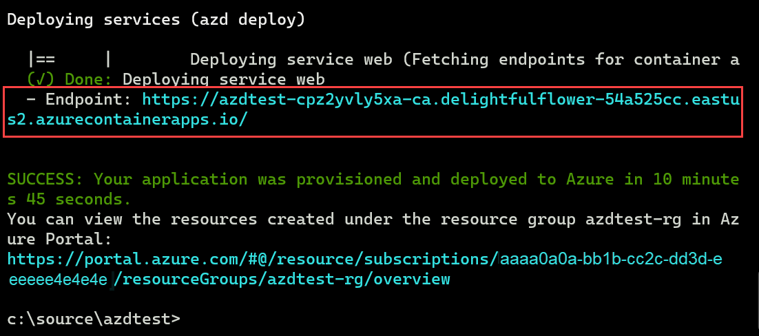 Screenshot da saída bem-sucedida da interface de linha de comando do azd com uma chamada de atenção em torno da URL do endpoint para visualizar o funcionamento do aplicativo Relecloud implantado no Azure.