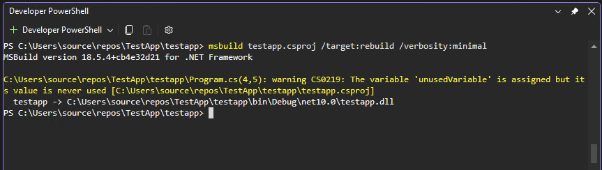 Captura de tela que mostra a saída do MSBuild com uma violação de regra em um Prompt de Comando do Desenvolvedor.