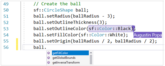 Captura de ecrã do C++ Live Share Editing. Uma alteração no código que especifica uma cor é realçada e anotada com o nome da pessoa que a fez.