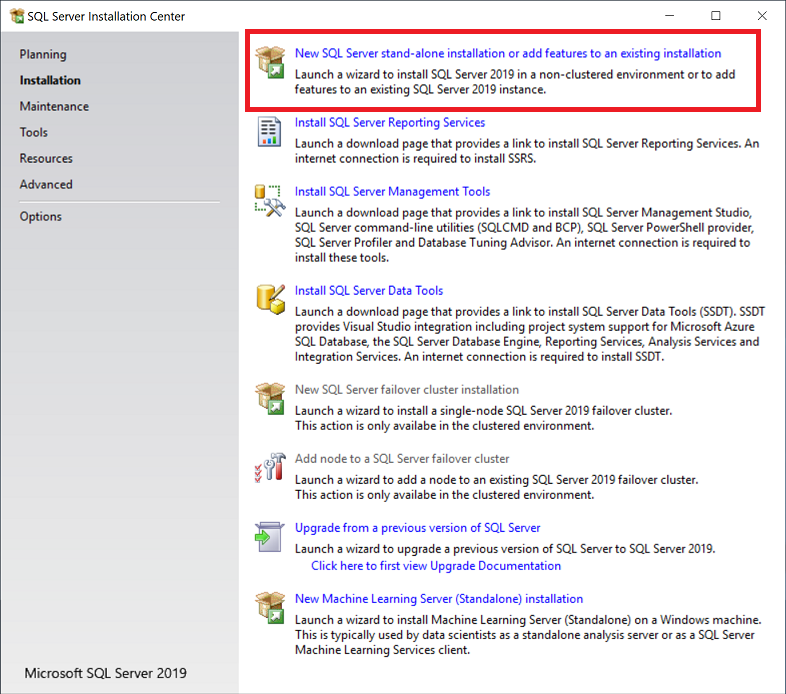 Captura de ecrã que mostra a opção de usar uma nova instalação independente SQL Server ou adicionar funcionalidades a uma instalação existente.