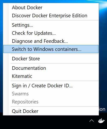 Skärmbild av menyn i Docker-systemfältet. Kommandot Växla till Windows-containrar är markerat.