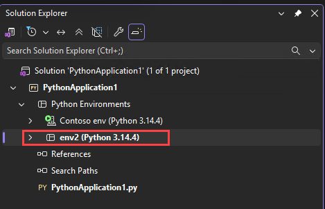 Screenshot som visar hur Visual Studio visar namnet på den aktiva miljön i ett fetstilt teckensnitt i Prieskumník riešení.