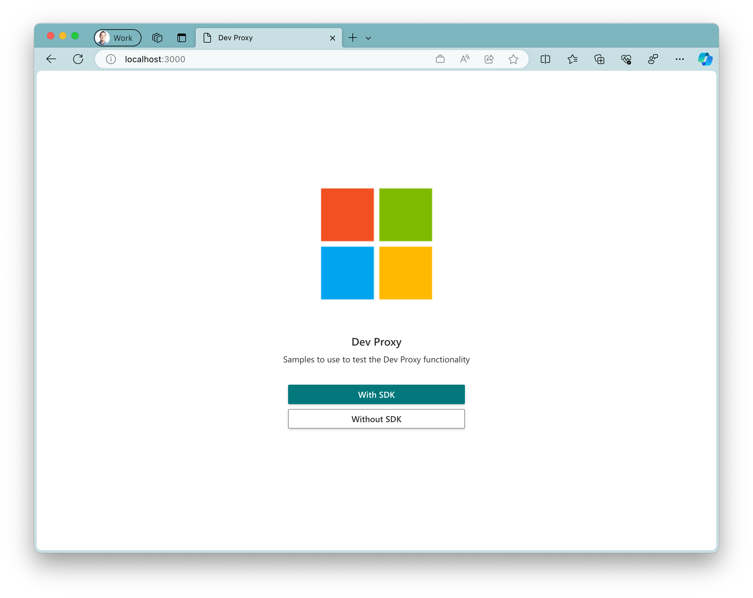 macOS 上在 Microsoft Edge 瀏覽器中執行的範例應用程式的螢幕快照。應用程式會顯示大型Microsoft標誌，其下方有兩個按鈕。具有文字 『With SDK』 的主要按鈕，以及具有文字 『Without SDK』 的次要按鈕。